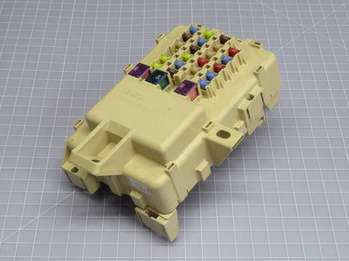 USED TOYOTA PP-T20+GF10 FUSE BOX T272157 FOR SALE