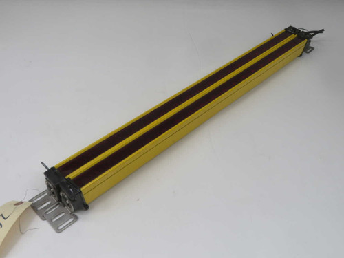 USED OMRON MS4800A-14-0760-X MS4800A-14-0760-R LIGHT CURTAIN RECEIVER TRANSMITTER PAIR FOR SALE