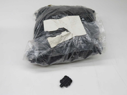 NOB LOT OF 300 COMMSCOPE 1386881 W/STRAN RELIEF CLAMPS FOR SALE