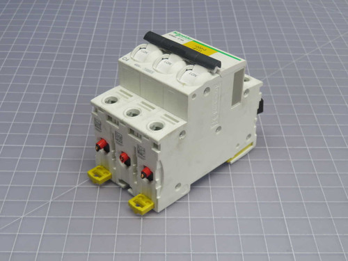 USED LOT OF 4 SCHNEIDER ELECTRIC IC65H C 6A MINIATURE CIRCUIT BREAKER, SINGLE/TWO-POLE FOR SALE