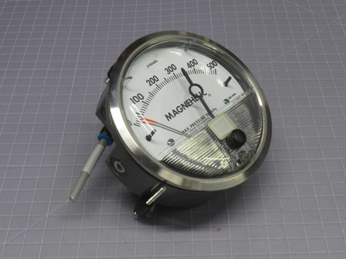 USED DWYER MAGNEHELIC W13AC MAGNEHELIC DIFFERENTIAL PRESSURE GAUGE, 0-500 PA RANGE, PANEL/WALL MOUNT FOR SALE