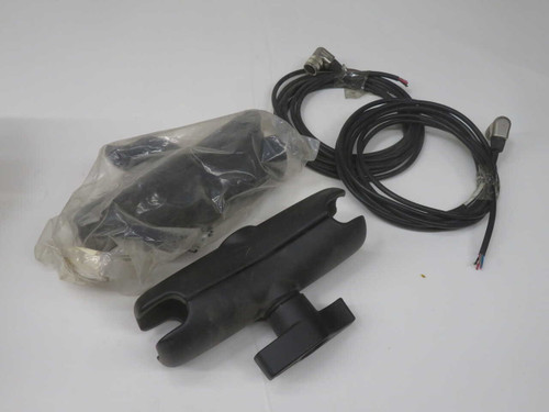 USED HONEYWELL VM1005BRKTKIT VEHICLE MOUNT RAM KIT, FLAT CLAMP BASE, 8.5 IN ARM FOR SALE