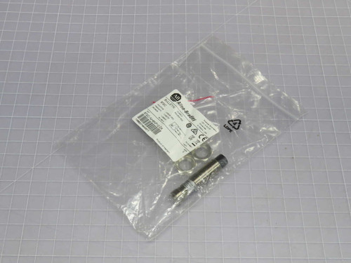 NOB ALLEN BRADLEY 872C-NH8NP12-D4 INDUCTIVE PROXIMITY SENSOR, 8MM UNSHIELDED, 10-30V DC PNP N.O., M12 CONNECTOR, SER E FOR SALE