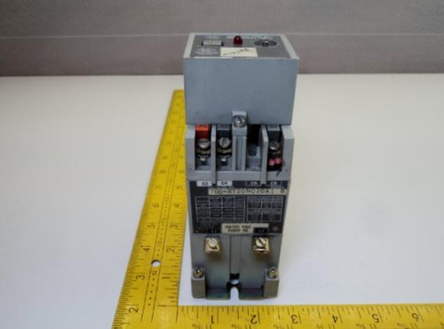 ALLEN-BRADLEY 700-RT20N020A1 SER B SOLID STATE TIMING RELAY 4-POLE 110-120VAC 50/60HZ T16298