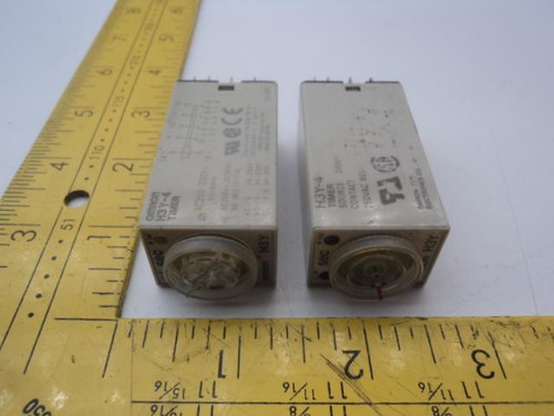 LOT OF 2 OMRON H3Y-4 TIMERS T18054