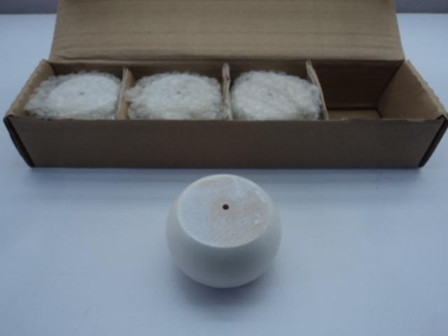 PALLET OF 1900 WHITE WOODEN BUN FEET FURNITURE FEET COUCH BASES