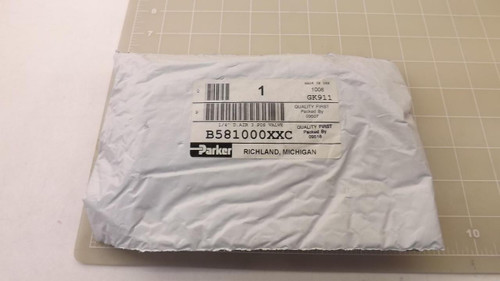 PARKER B581000XXC 1/4'' D. AIR 3 POS VALVE T23502