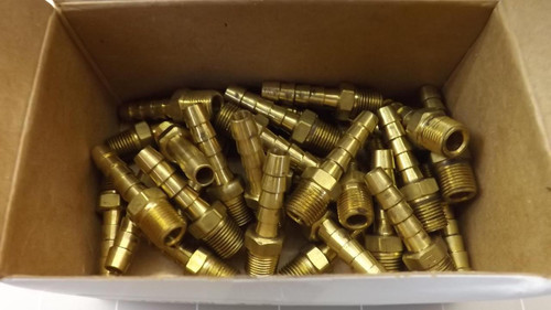 LOT OF (30) PARKER X125HBL-4-2 HOSE BARB TO MALE PIPES T23558