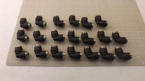 LOT OF 20 PARKER  FLUID CONNECTORS T22998