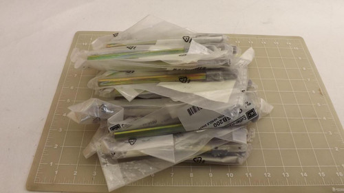 LOT OF 21 CUTLER-HAMMER CPGSB200 200MM ROTARY SW SHAFT T23030