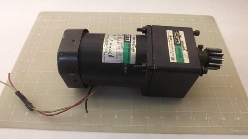 ORIENTAL MOTOR 5RK90GU-AW REVERSIBLE MOTOR W/ 5GU6KA GEAR HEAD 100 V 2.10 AMP MAX T27581