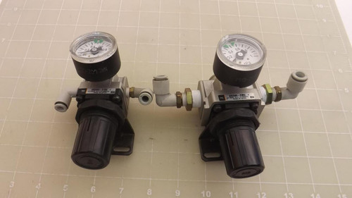 LOT OF 2 SMC AR2060-01BG AND AR2560-03BG REGULATOR T27713