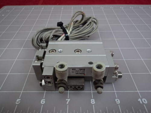 SMC MXQ12-10CS CYLINDER SLIDE TABLE T11455