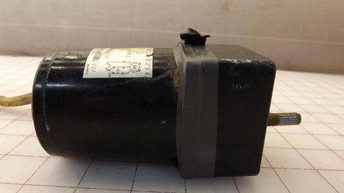 ORIENTAL MOTOR 2RK6GK-A REVERSIBLE MOTOR T30932