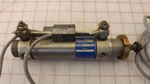 FESTO DSW-32-40 SMEO-1 PNEUMATIC CYLINDER W/ PROXIMITY SWITCHES T31177