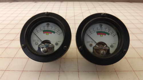 LOT OF 2 A & M 265-492 INDICATORS T31243