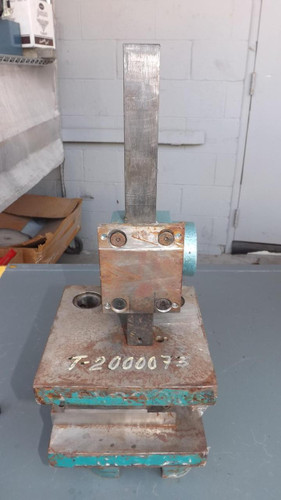 T-2000073 HARBOR MANUAL PRESS T31431