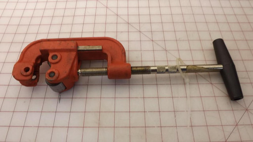 IUSA  PIPE CUTTER 1/8''-2'' T32319