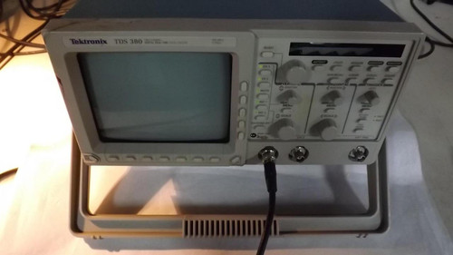 TEKTRONIX TDS380 TWO CHANNEL DIGITAL REAL TIME OSCILLOSCOPE T33979