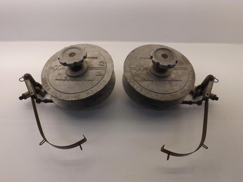 LOT OF 2 MIDSTATES WIRE 2533782 2580749 SPEED FLOW WIRE HOLDERS T39363