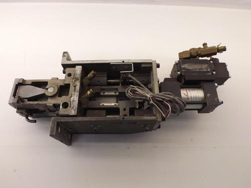 UNIVERSAL INSTRUMENTS L16530 PNEUMATIC VALVE ASSEMBLY T37802