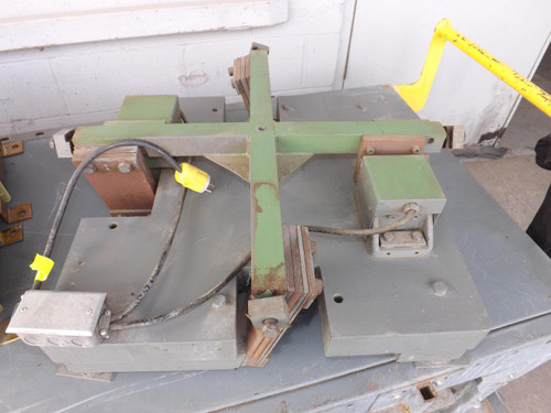 25'' VIBRATORY BOWL FEEDER BASE T42631