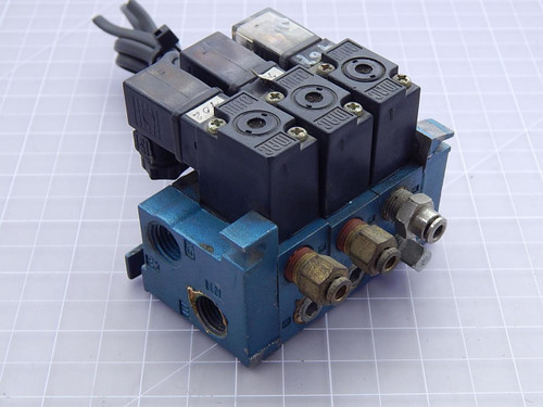 Lot of 3 MAC 45A-SA1-DAAJ-1KD Solenoid Valves w/ Manifold T94151 For Sale
