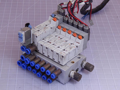Lot of 7 SMC SY3140-5LZE, SY3440-5MZE Pneumatic Solenoid Valves w/ Manifold T95253 For Sale