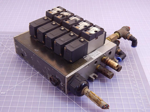 LOT OF 5 SMC NVFS2100-5FZ NVV5FS2-01T1-051--02T-020902CDN SOLENOID VALVES W/ MANIFOLD T98258