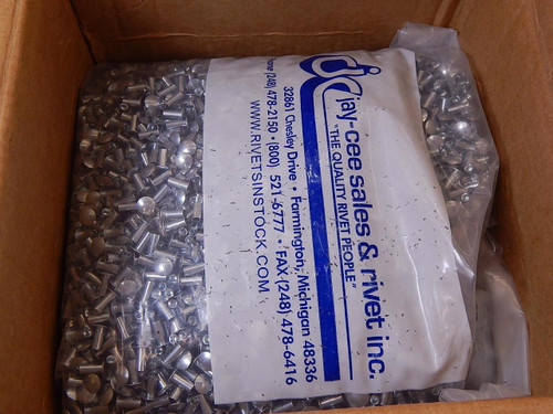 Lot of 10000 10173-05140 16X7/16X3/8 TR Screws T99480 For Sale