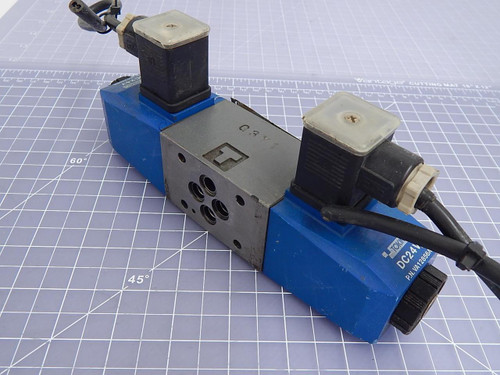 Tokimec DG4V-3-2N-M-U7-H-7-50-JA100 Directional Control Valve T100160 For Sale