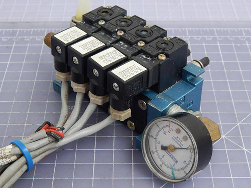 Lot of 4 MAC  45A-SA1-DAAJ-1KA Solenoid Valves w/ Manifold  For Sale