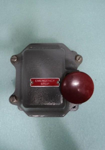 SQUARE D GW-134 CONTROL STATION T8459