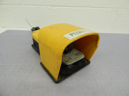 Pizzato PX10810 Foot Switch T102025 For Sale