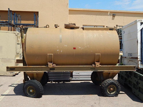 HORIZONTAL ALUMINUM WATER TANK ON TRAILER APPROX 900 GAL CAP