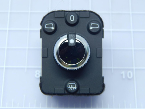Audi 4M0959565H Exterior Rear-View Side Mirror Adjustment Switch T106258 For Sale