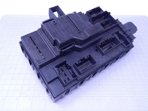 FoMoCo AL3T 14C442 BB Fuse Box T109301 For Sale