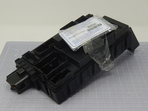 Ford BL1T 14C442 AB Smart Junction Fuse Box T109572 For Sale