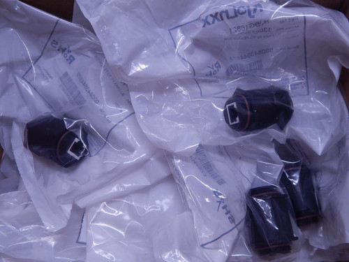 Lot of 24 RJ Lnxx RJBG16821 RJ-LNXX FE TO FE ADAPTOR T118864 For Sale