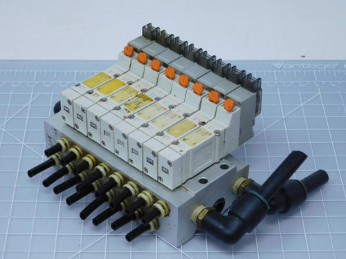 Lot of 8 SMC SY3140-5M0ZE Solenoid Valve Assembly w/ Manifold T125581 For Sale