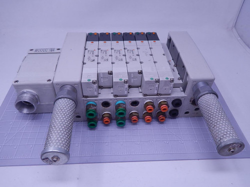 Lot of 6 SMC VQC4101-5 6 Solenoid Valves with Manifold and Module T126334 For Sale