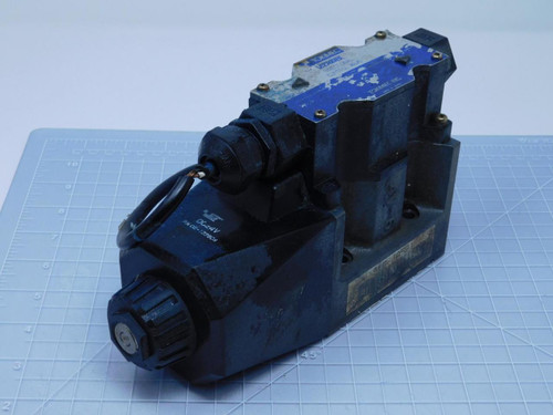 Vickers DG4V-5-31B-M-P71-H-7-40-JA591    Directional Control Valve For Sale