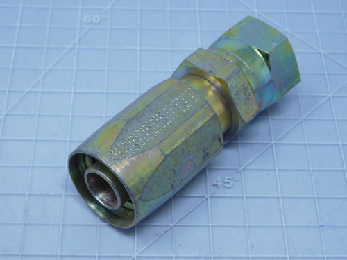 12C5 5/8    Swivel Crimpable Hydraulic Hose Fitting 1 1/16 In x 1 5/32 In For Sale