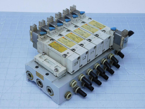 SMC SY5140-5MZE    Lot of 6 Valves with manifold included For Sale