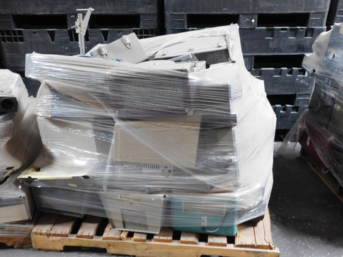 1 Pallet of Vintage Media Equipment (45 Record Players) For Sale