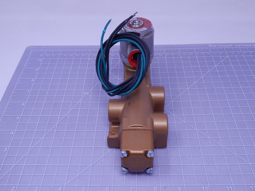 Versa VSG-3521-XX-31-D024     Versa Pneumatic Directional Valve For Sale