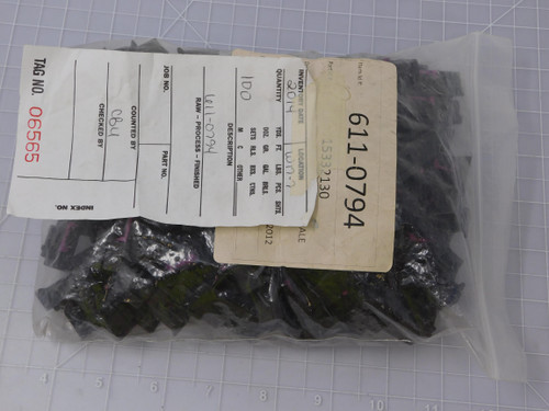 Lot of 95 Delphi 15332130 PA6 GB20 GF10   2 Black Connectors For Sale