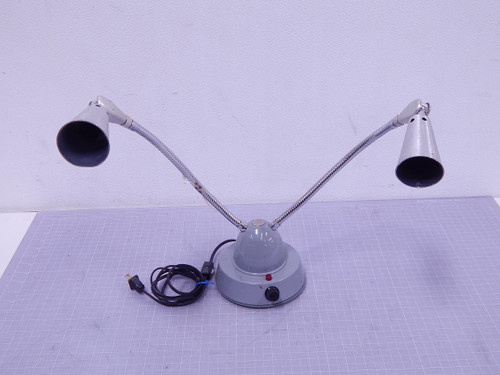 Scientific Instrument 11-325    Dyna-Lum heigh Intensity Light w no bulbs For Sale
