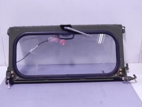 10657267PA01 870761AUB-007   Windshield For Sale