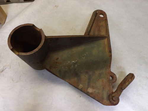 2540-01-246-8012 TOW HOOK BRACKET (LH) (45152) 1532180W T48554